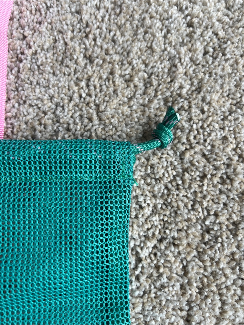 Uniqlo Pink & Teal Mesh Tote Bag - NWOT - Picture 5 of 10